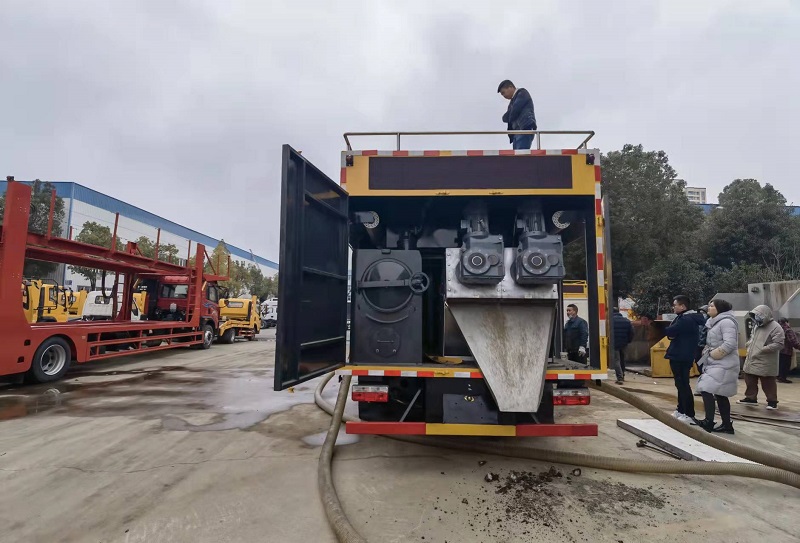 程力雙疊螺機(jī)污水凈化車多少錢一臺